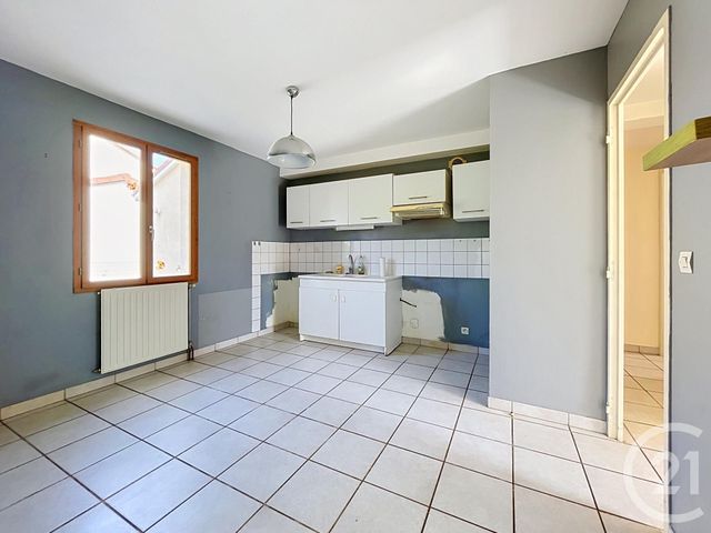 maison à vendre - 6 pièces - 130.0 m2 - BEAUREGARD VENDON - 63 - AUVERGNE - Century 21 Agence Girard