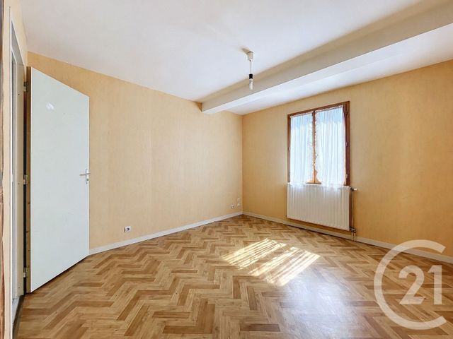 maison à vendre - 6 pièces - 130.0 m2 - BEAUREGARD VENDON - 63 - AUVERGNE - Century 21 Agence Girard