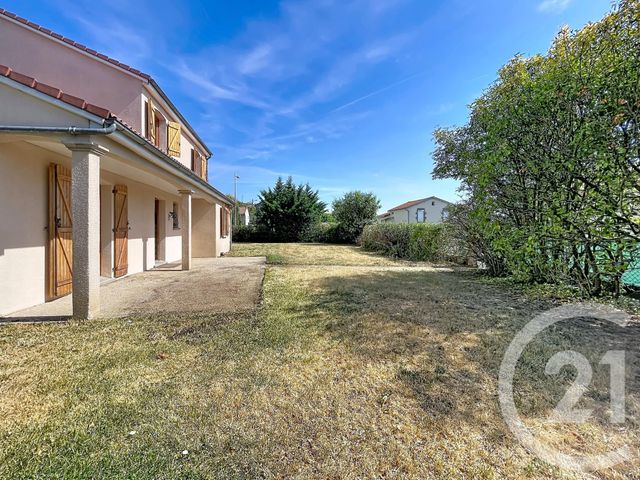 maison à vendre - 6 pièces - 130.0 m2 - BEAUREGARD VENDON - 63 - AUVERGNE - Century 21 Agence Girard