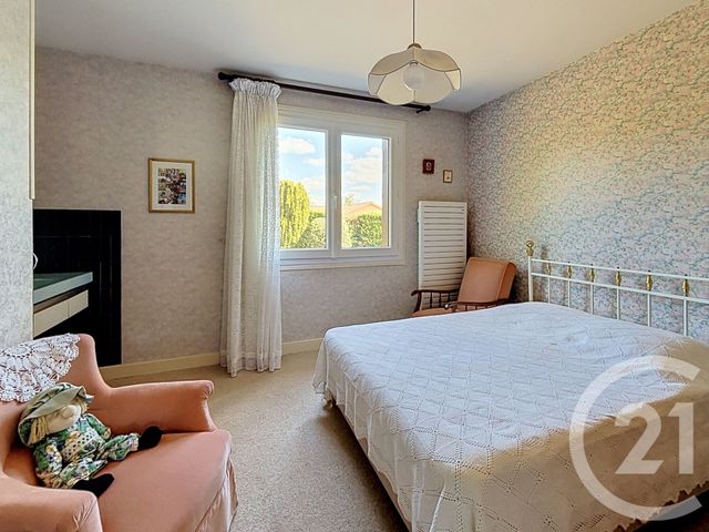maison à vendre - 5 pièces - 122.47 m2 - MOZAC - 63 - AUVERGNE - Century 21 Agence Girard