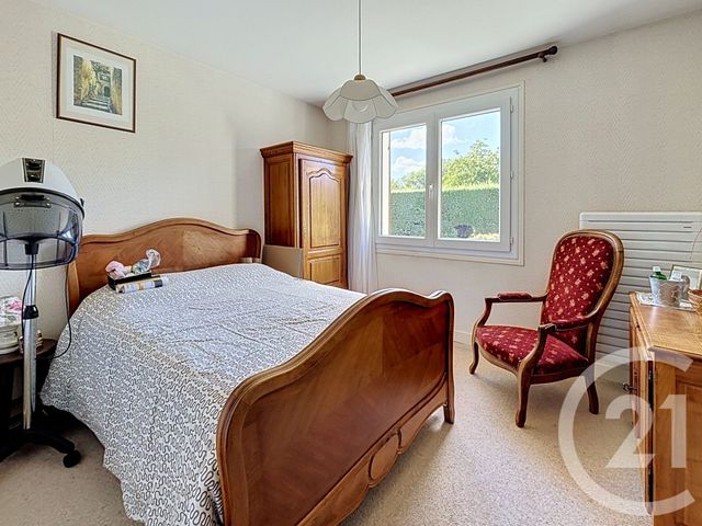 maison à vendre - 5 pièces - 122.47 m2 - MOZAC - 63 - AUVERGNE - Century 21 Agence Girard