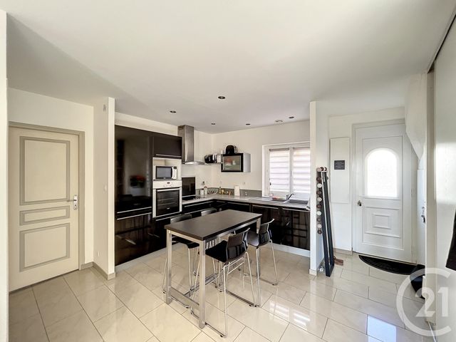 Appartement F2 à louer - 2 pièces - 44.49 m2 - CHAMALIERES - 63 - AUVERGNE - Century 21 Agence Girard
