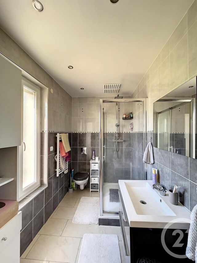 Appartement F2 à louer - 2 pièces - 44.49 m2 - CHAMALIERES - 63 - AUVERGNE - Century 21 Agence Girard