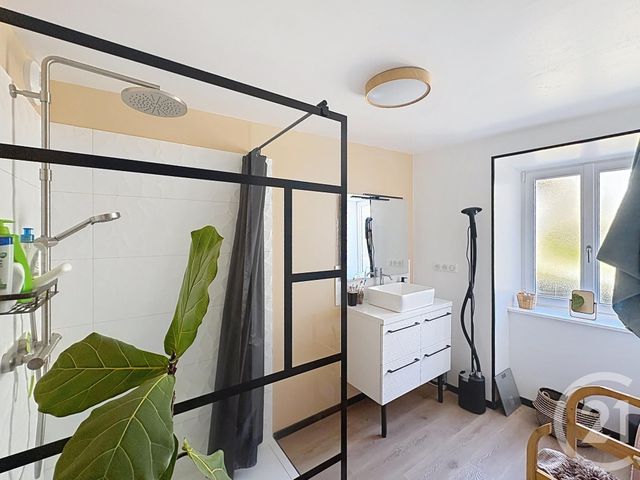 maison à louer - 5 pièces - 157.44 m2 - AYDAT - 63 - AUVERGNE - Century 21 Agence Girard
