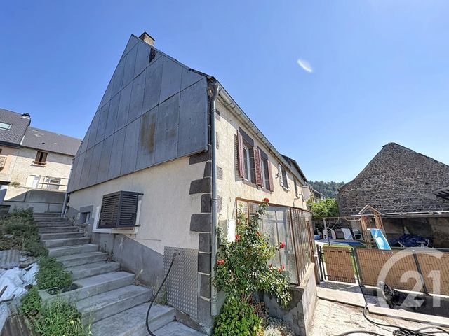 maison à louer - 5 pièces - 157.44 m2 - AYDAT - 63 - AUVERGNE - Century 21 Agence Girard