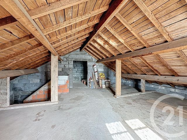 maison à vendre - 5 pièces - 89.0 m2 - VOLVIC - 63 - AUVERGNE - Century 21 Agence Girard