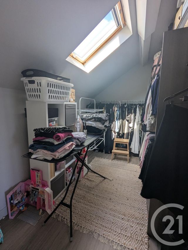 Appartement F4 à louer - 4 pièces - 91.64 m2 - CHATEL GUYON - 63 - AUVERGNE - Century 21 Agence Girard