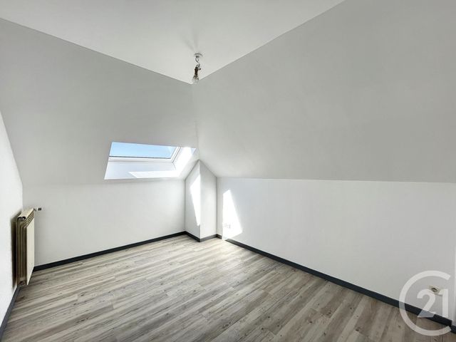 Appartement F3 à louer - 3 pièces - 40.77 m2 - RIOM - 63 - AUVERGNE - Century 21 Agence Girard