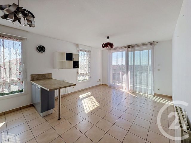 Appartement F2 à louer - 2 pièces - 43.32 m2 - RIOM - 63 - AUVERGNE - Century 21 Agence Girard