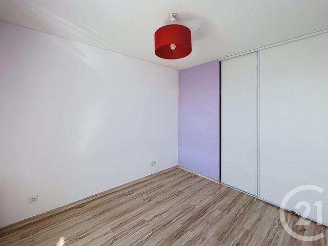 Appartement F2 à louer - 2 pièces - 43.32 m2 - RIOM - 63 - AUVERGNE - Century 21 Agence Girard