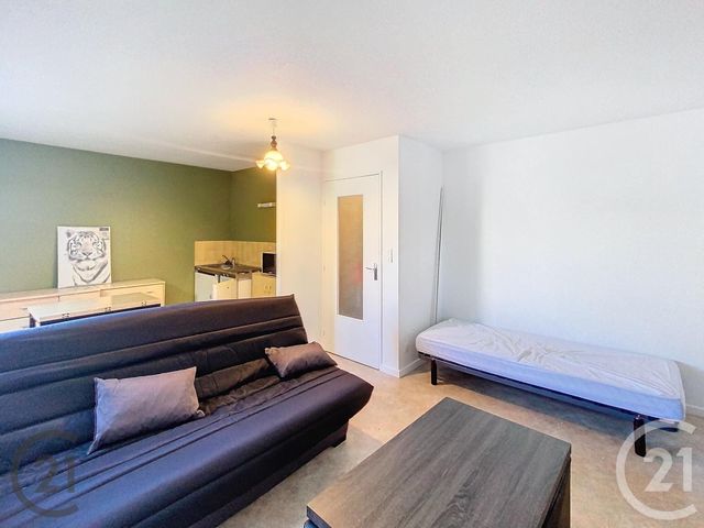 Appartement F1 à louer - 1 pièce - 27.97 m2 - CLERMONT FERRAND - 63 - AUVERGNE - Century 21 Agence Girard