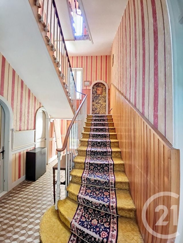 maison à vendre - 22 pièces - 609.54 m2 - CHATEL GUYON - 63 - AUVERGNE - Century 21 Agence Girard