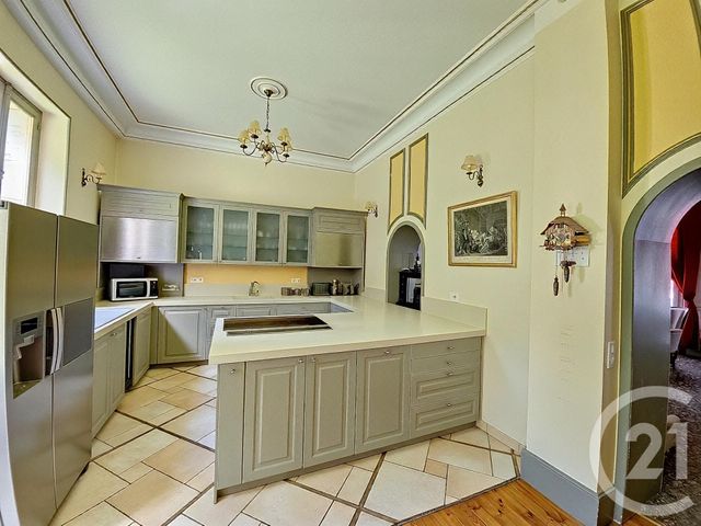 maison à vendre - 22 pièces - 609.54 m2 - CHATEL GUYON - 63 - AUVERGNE - Century 21 Agence Girard