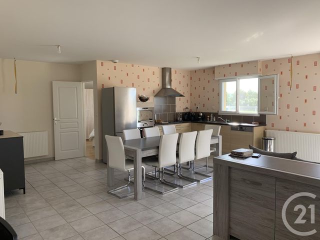 maison à louer - 4 pièces - 101.36 m2 - CLERLANDE - 63 - AUVERGNE - Century 21 Agence Girard