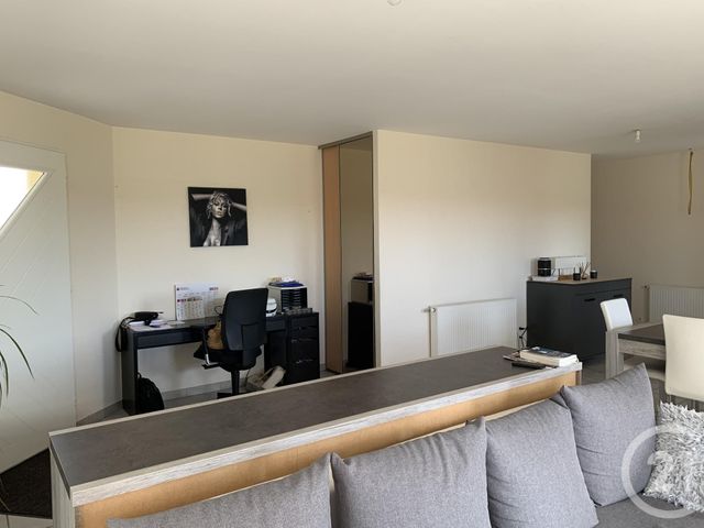 maison à louer - 4 pièces - 101.36 m2 - CLERLANDE - 63 - AUVERGNE - Century 21 Agence Girard