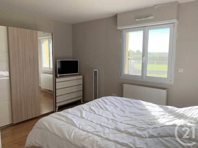 maison à louer - 4 pièces - 101.36 m2 - CLERLANDE - 63 - AUVERGNE - Century 21 Agence Girard