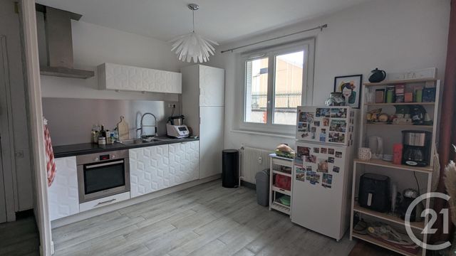 Appartement F2 à louer - 2 pièces - 59.97 m2 - CHAMALIERES - 63 - AUVERGNE - Century 21 Agence Girard