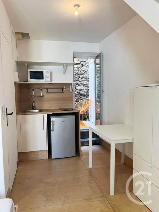 Appartement Studio à louer - 1 pièce - 19.37 m2 - RIOM - 63 - AUVERGNE - Century 21 Agence Girard