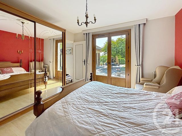 maison à vendre - 7 pièces - 180.0 m2 - RIOM - 63 - AUVERGNE - Century 21 Agence Girard
