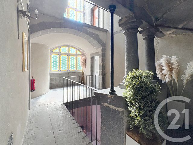 Appartement F2 à louer - 2 pièces - 33.5 m2 - RIOM - 63 - AUVERGNE - Century 21 Agence Girard