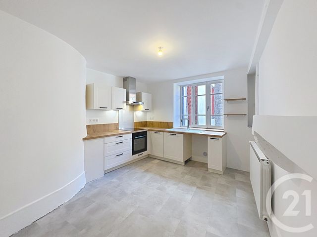Appartement F3 à louer - 3 pièces - 95.03 m2 - RIOM - 63 - AUVERGNE - Century 21 Agence Girard
