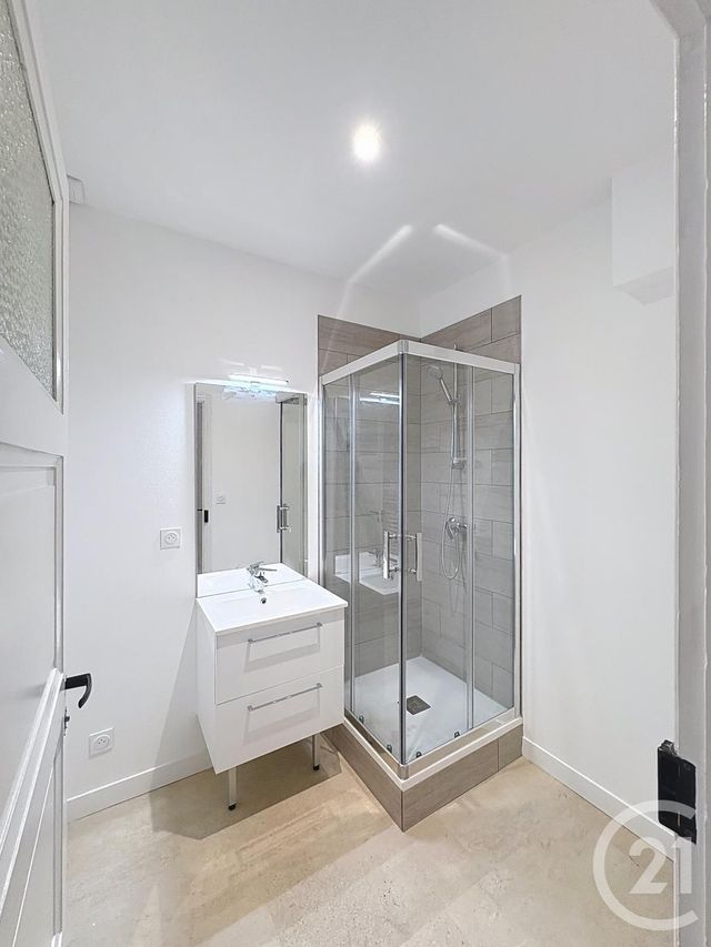 Appartement F2 à louer - 2 pièces - 34.37 m2 - CLERMONT FERRAND - 63 - AUVERGNE - Century 21 Agence Girard