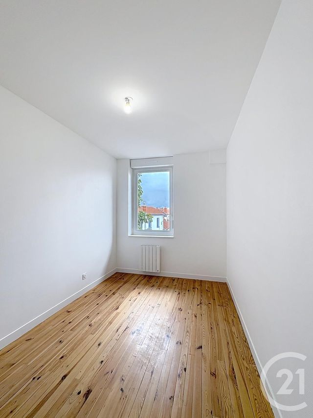 Appartement F2 à louer - 2 pièces - 34.37 m2 - CLERMONT FERRAND - 63 - AUVERGNE - Century 21 Agence Girard