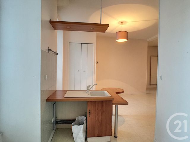 Appartement F2 à louer - 2 pièces - 54.17 m2 - CLERMONT FERRAND - 63 - AUVERGNE - Century 21 Agence Girard