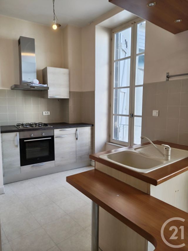 Appartement F2 à louer - 2 pièces - 54.17 m2 - CLERMONT FERRAND - 63 - AUVERGNE - Century 21 Agence Girard