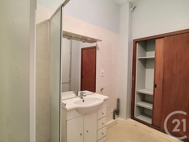 Appartement F2 à louer - 2 pièces - 54.17 m2 - CLERMONT FERRAND - 63 - AUVERGNE - Century 21 Agence Girard