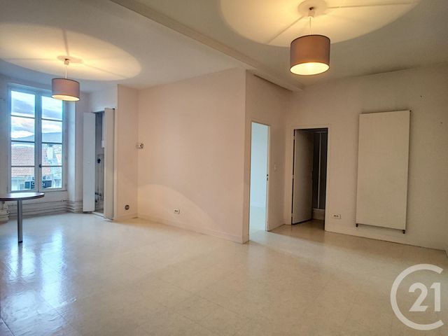 Appartement F2 à louer - 2 pièces - 54.17 m2 - CLERMONT FERRAND - 63 - AUVERGNE - Century 21 Agence Girard
