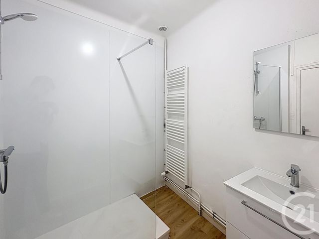 Appartement F3 à louer - 3 pièces - 89.26 m2 - GANNAT - 03 - AUVERGNE - Century 21 Agence Girard