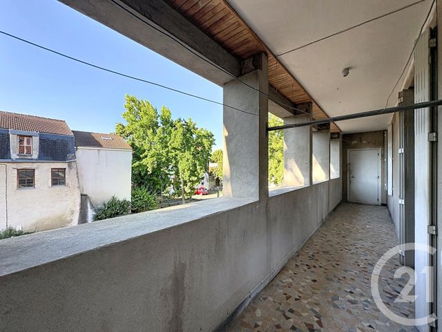 Appartement F3 à louer - 3 pièces - 89.26 m2 - GANNAT - 03 - AUVERGNE - Century 21 Agence Girard