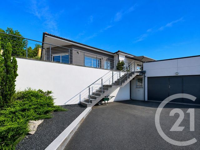 maison à vendre - 4 pièces - 251.75 m2 - CHATEAUGAY - 63 - AUVERGNE - Century 21 Agence Girard