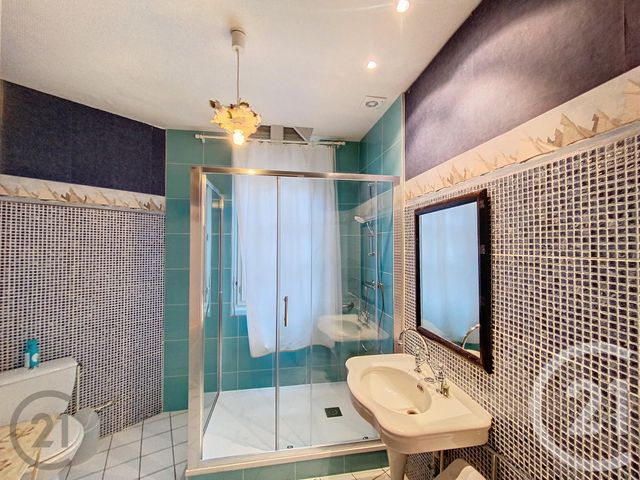 Appartement F2 à louer - 2 pièces - 51.55 m2 - CHATEL GUYON - 63 - AUVERGNE - Century 21 Agence Girard