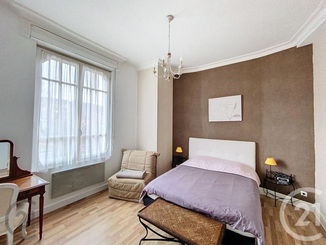 Appartement F2 à louer - 2 pièces - 51.55 m2 - CHATEL GUYON - 63 - AUVERGNE - Century 21 Agence Girard