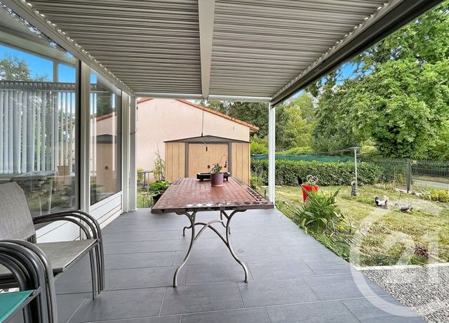 maison à vendre - 7 pièces - 172.0 m2 - ST BONNET PRES RIOM - 63 - AUVERGNE - Century 21 Agence Girard