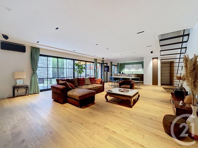 maison à vendre - 6 pièces - 183.0 m2 - ST IGNAT - 63 - AUVERGNE - Century 21 Agence Girard