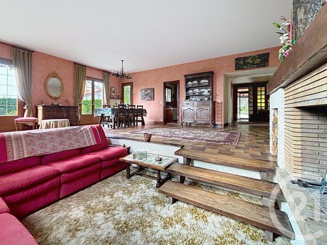 maison à vendre - 7 pièces - 186.01 m2 - CHATEAUGAY - 63 - AUVERGNE - Century 21 Agence Girard