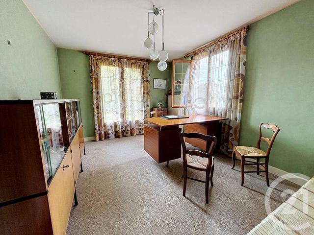 maison à vendre - 7 pièces - 186.01 m2 - CHATEAUGAY - 63 - AUVERGNE - Century 21 Agence Girard