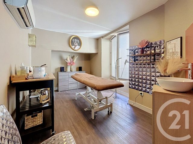maison à vendre - 5 pièces - 135.0 m2 - RIOM - 63 - AUVERGNE - Century 21 Agence Girard