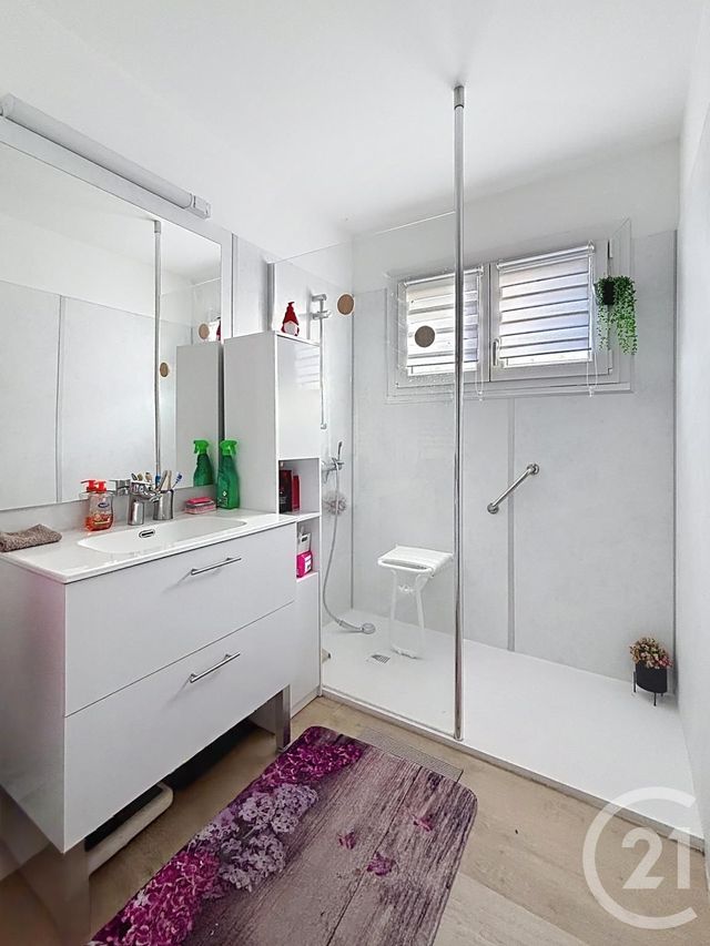 maison à vendre - 5 pièces - 126.0 m2 - RIOM - 63 - AUVERGNE - Century 21 Agence Girard
