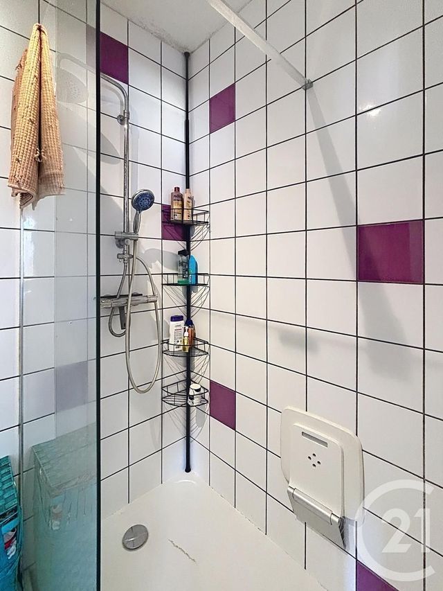 maison à vendre - 5 pièces - 103.62 m2 - BEAUREGARD VENDON - 63 - AUVERGNE - Century 21 Agence Girard