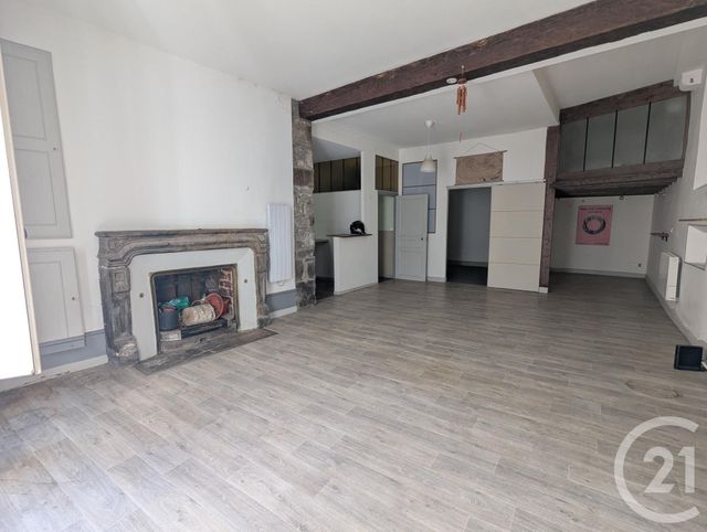 Appartement F1 à louer - 2 pièces - 63.09 m2 - RIOM - 63 - AUVERGNE - Century 21 Agence Girard
