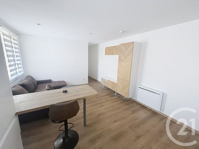 Appartement F2 à louer - 2 pièces - 36.7 m2 - GERZAT - 63 - AUVERGNE - Century 21 Agence Girard