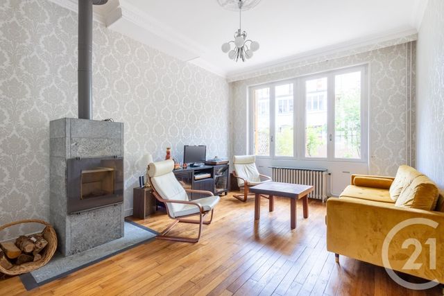 maison à vendre - 7 pièces - 188.0 m2 - CHATEL GUYON - 63 - AUVERGNE - Century 21 Agence Girard