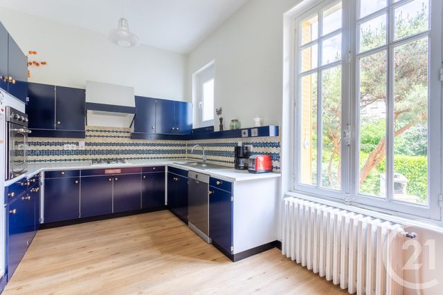 maison à vendre - 7 pièces - 188.0 m2 - CHATEL GUYON - 63 - AUVERGNE - Century 21 Agence Girard