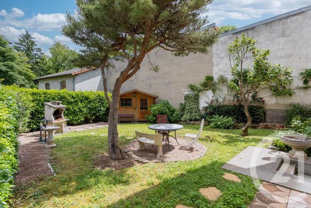 maison à vendre - 7 pièces - 188.0 m2 - CHATEL GUYON - 63 - AUVERGNE - Century 21 Agence Girard