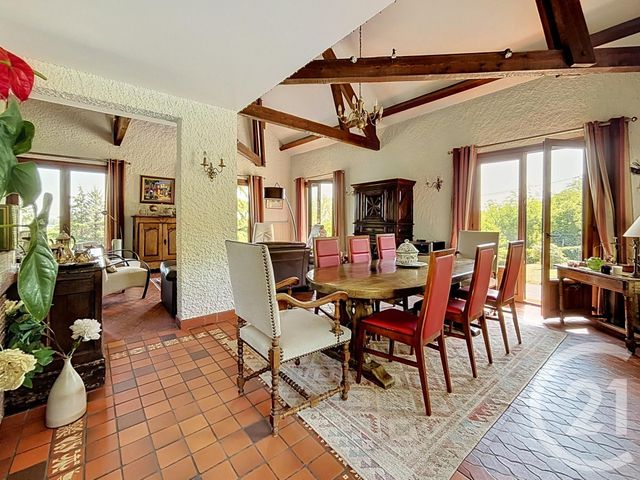 maison à vendre - 7 pièces - 180.0 m2 - RIOM - 63 - AUVERGNE - Century 21 Agence Girard