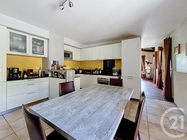 maison à vendre - 7 pièces - 180.0 m2 - RIOM - 63 - AUVERGNE - Century 21 Agence Girard